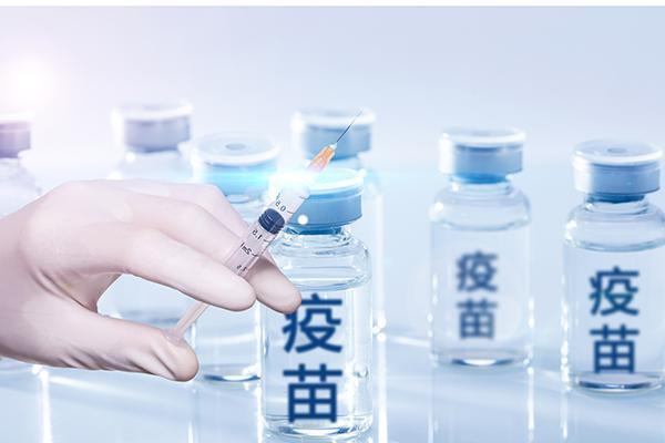 我國新冠疫苗累計接種近24億劑次，專家回應熱點問題